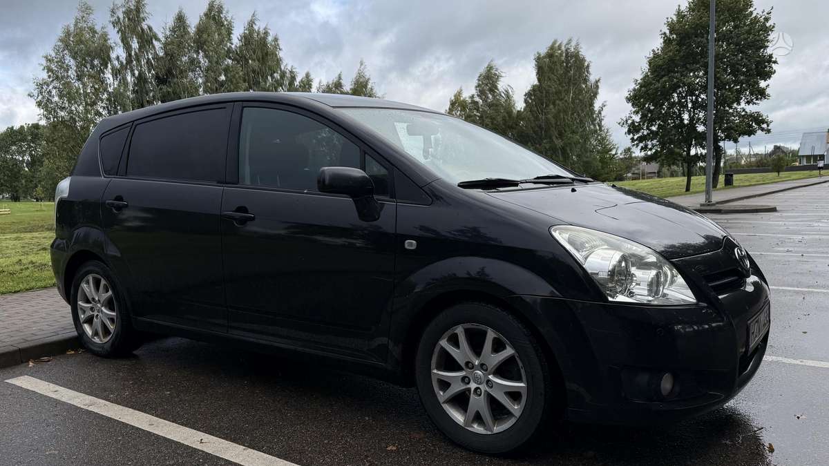 Toyota Corolla Verso - 5