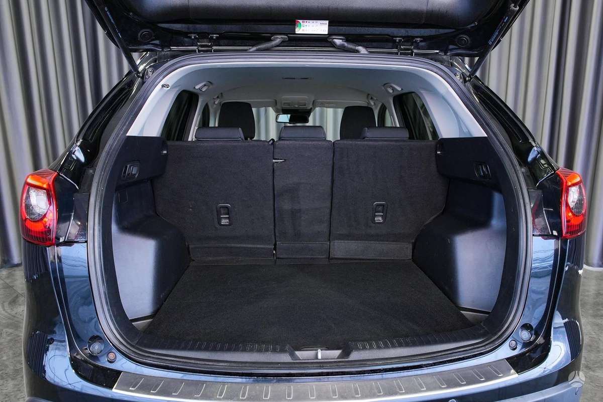 Mazda CX-5, 2.2 l., Внедорожник / Кроссовер