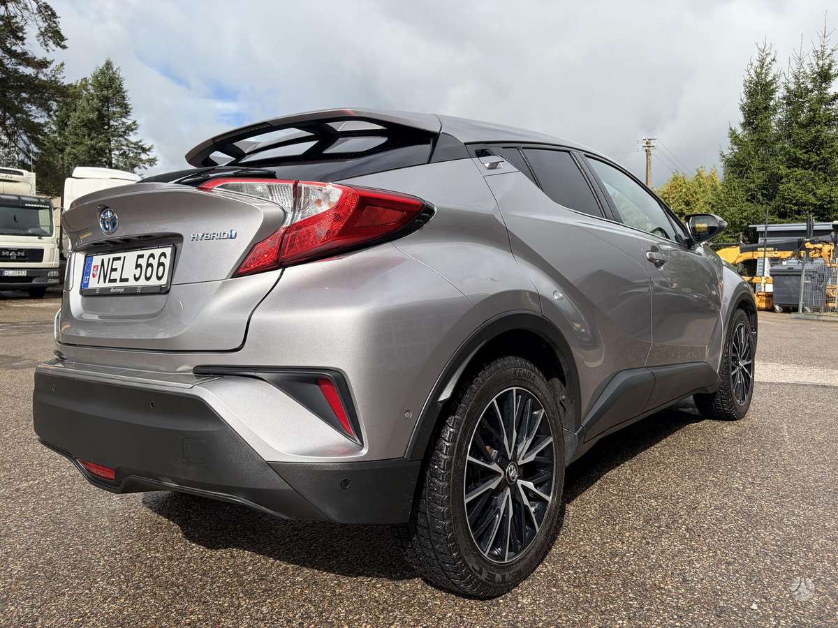 Toyota C-HR - 6
