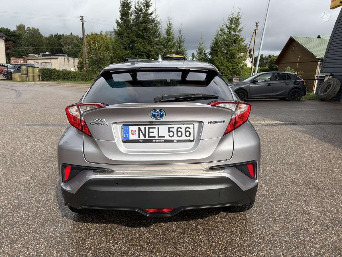 Toyota C-HR - 7