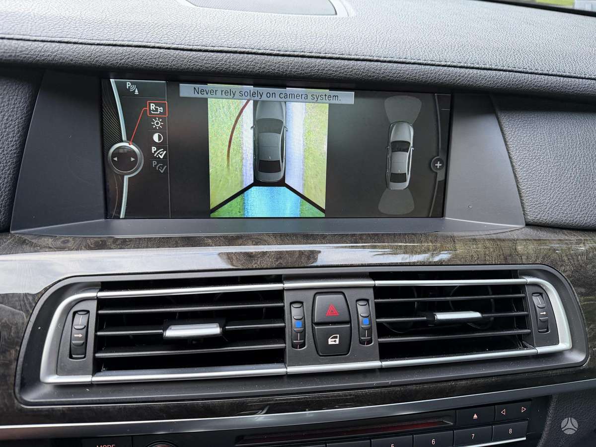 BMW 740, 3.0 l., Седан