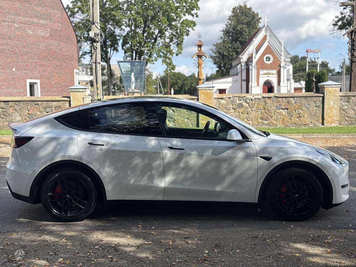 Tesla Model Y, 82 кВт·ч, Минивэн