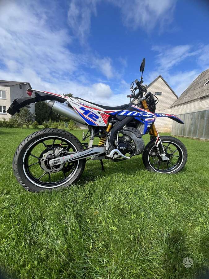 Rieju MRT 50 50cc, supermoto