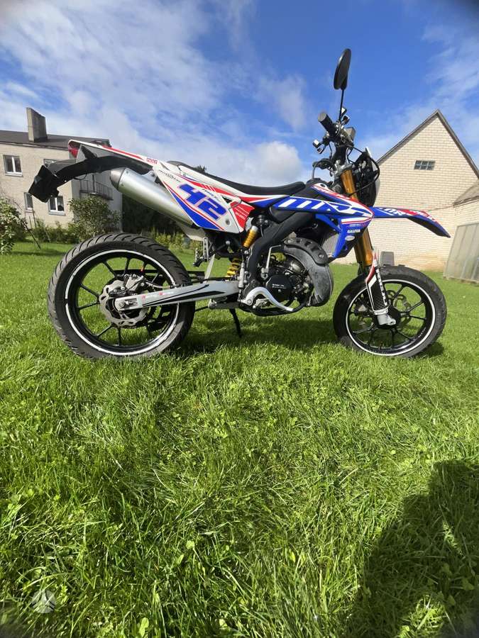 Rieju MRT 50 50cc, supermoto