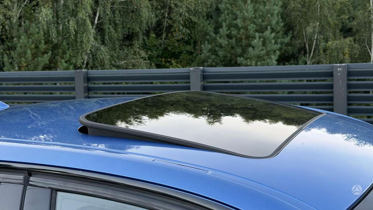 BMW 335, 3.0 l., Седан