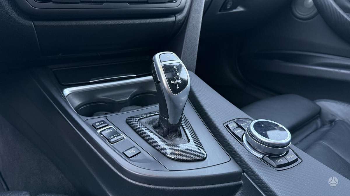 BMW 335, 3.0 l., Седан