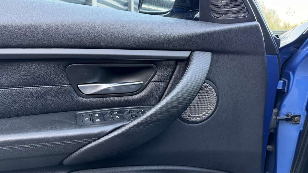 BMW 335, 3.0 l., Седан