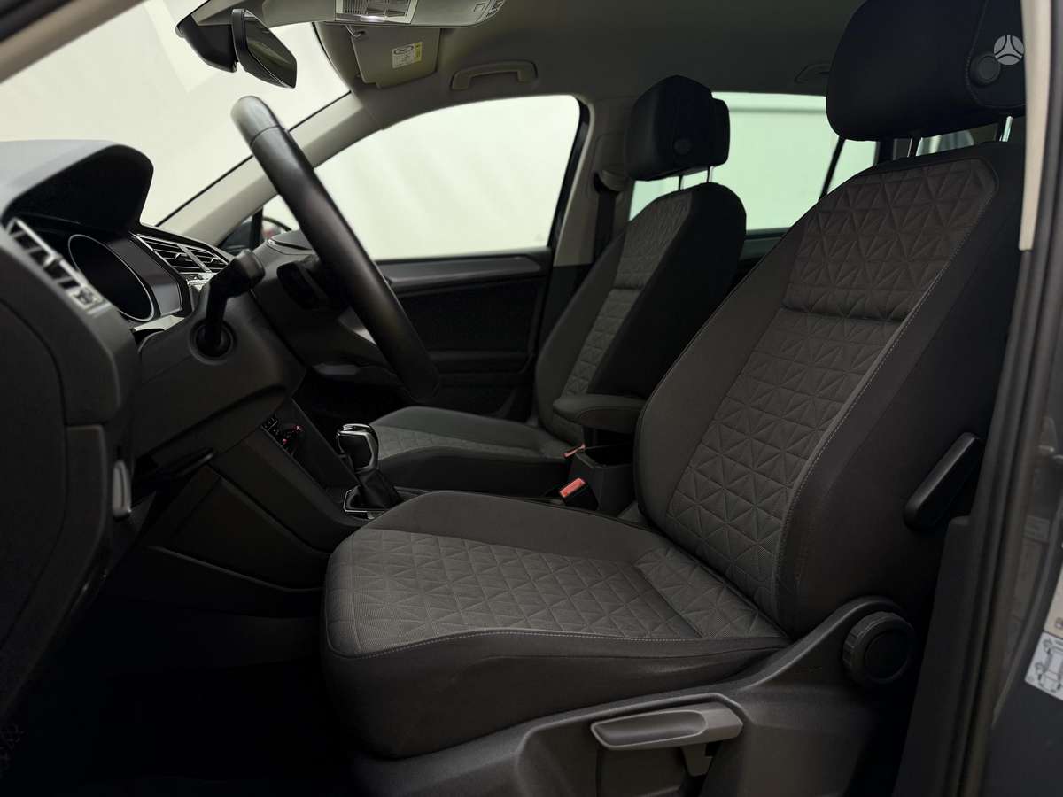 Volkswagen Tiguan - 10