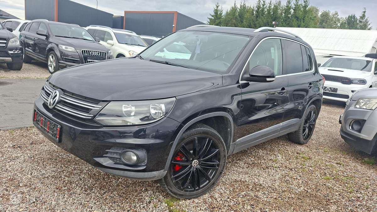 Volkswagen Tiguan - 8