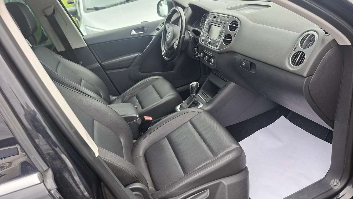Volkswagen Tiguan - 9