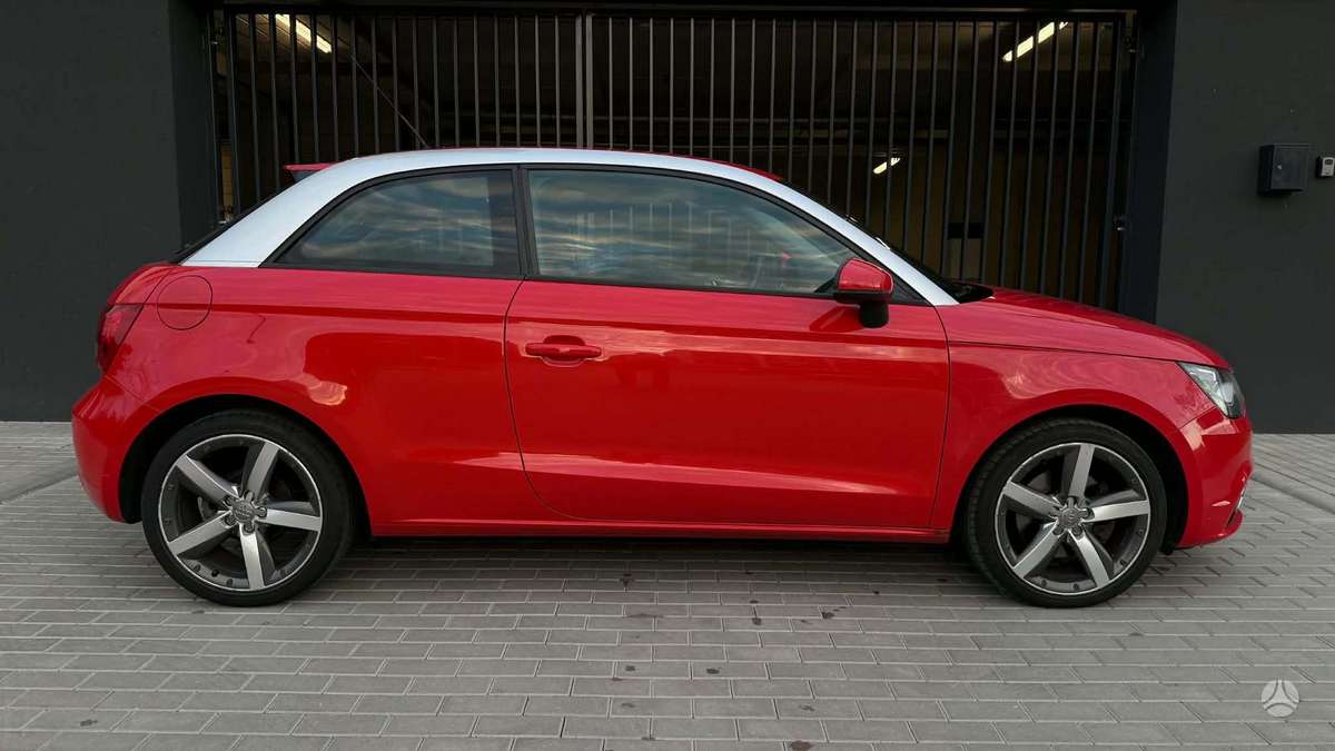 Audi A1, 1.6 l., hatchback