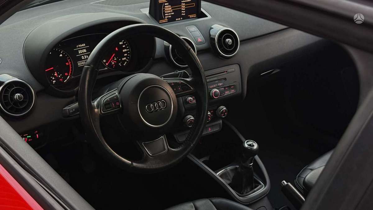 Audi A1, 1.6 l., hatchback