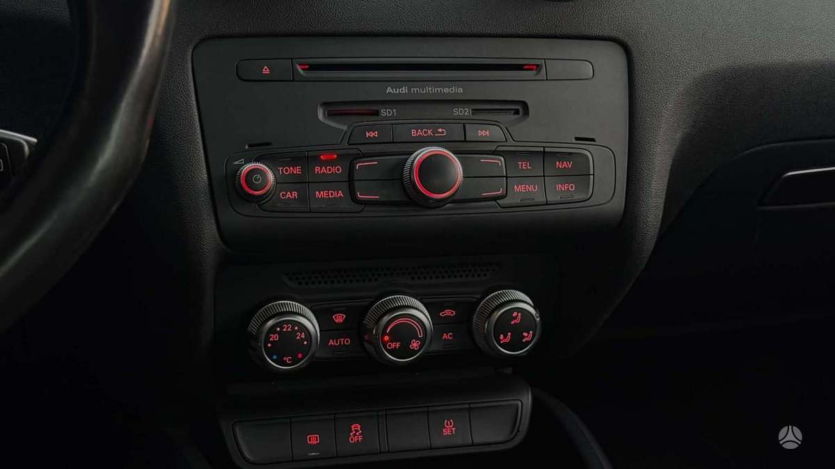 Audi A1, 1.6 l., hatchback