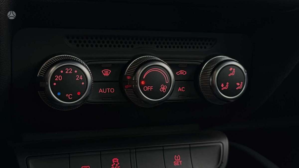 Audi A1, 1.6 l., hatchback