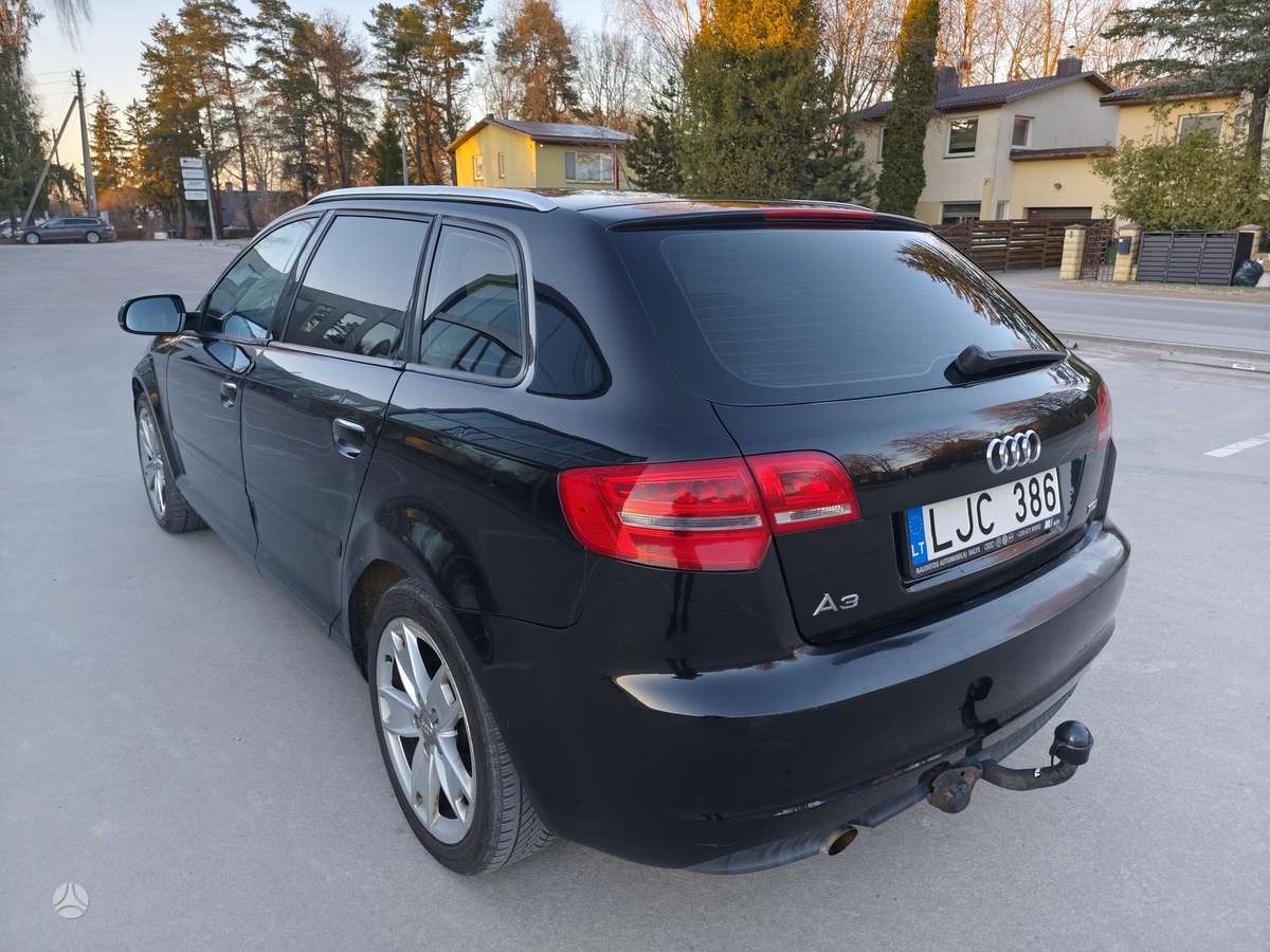 Audi A3, 1.6 l., Хэтчбек