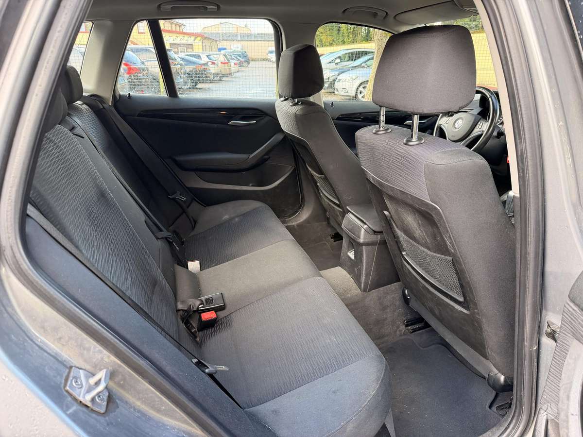 BMW X1, 2.0 l., hatchback