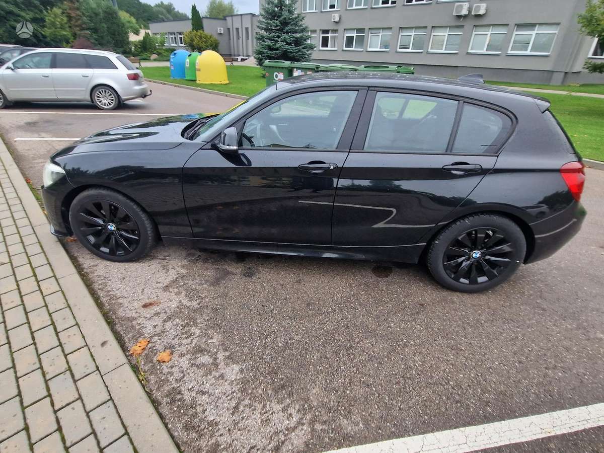 BMW 120, 2.0 l., hatchback