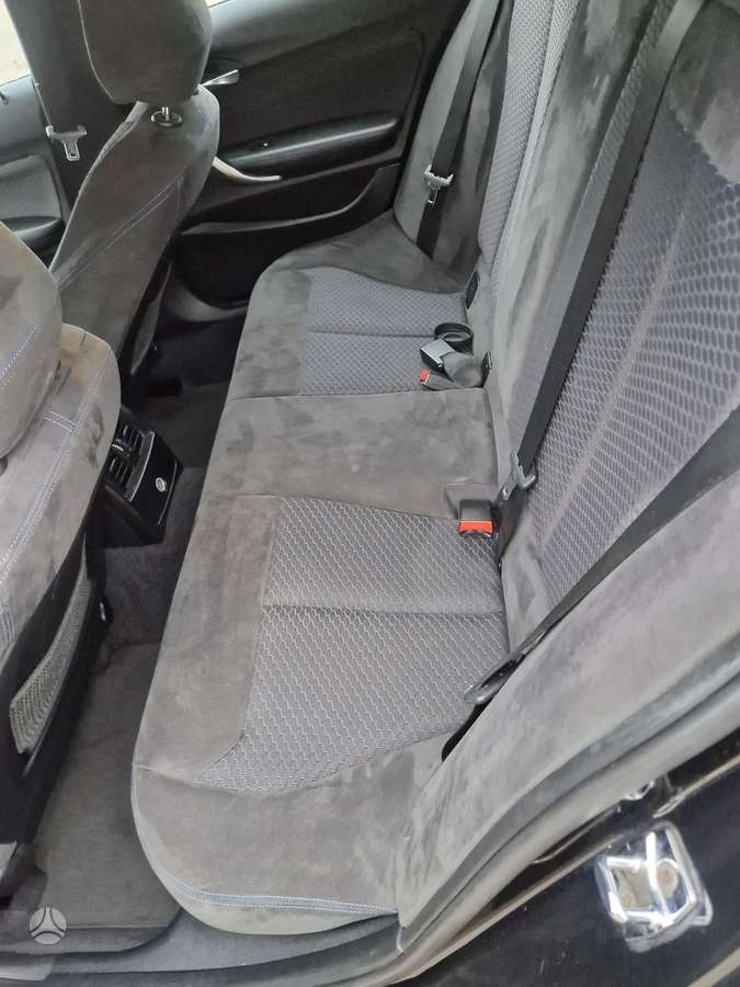 BMW 120, 2.0 l., hečbekas