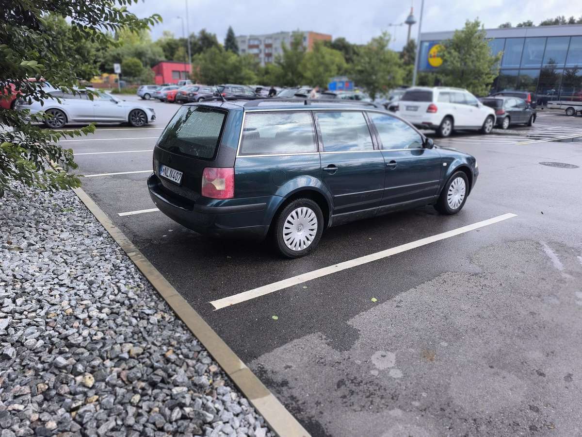 Volkswagen Passat, 1.6 l., Универсал