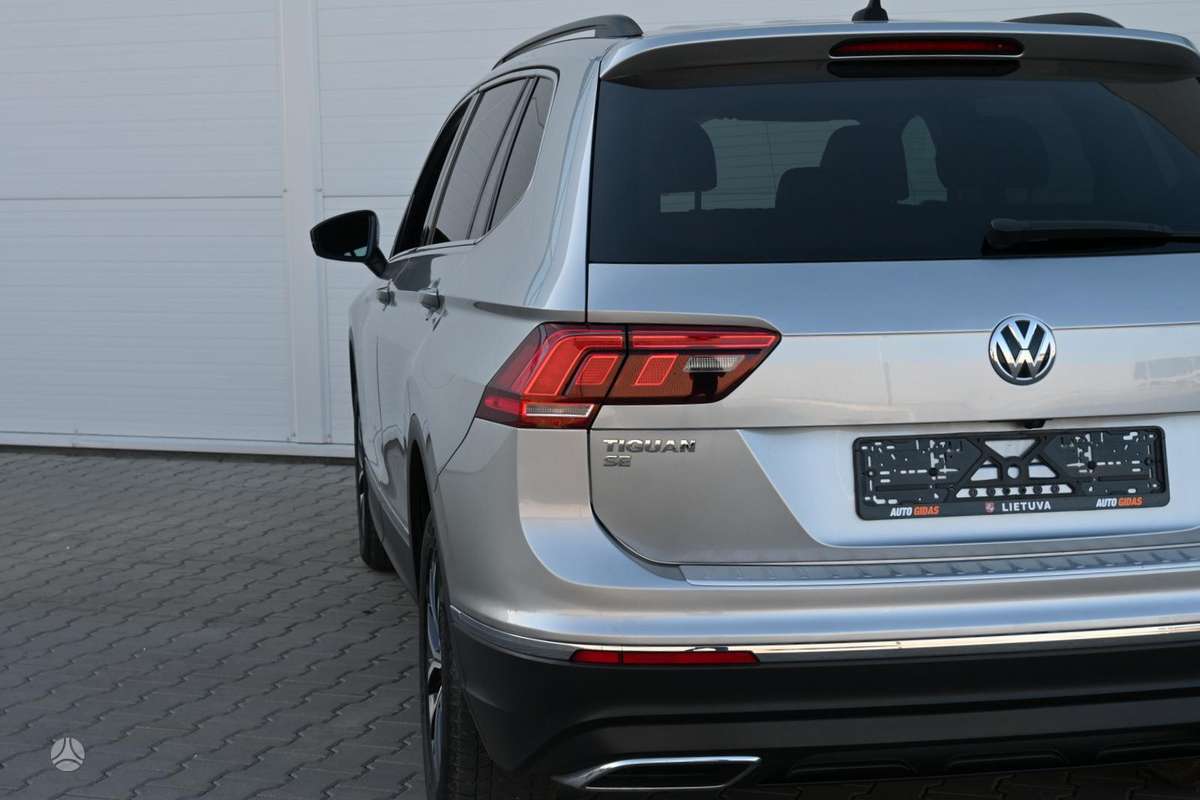 Volkswagen Tiguan - 10