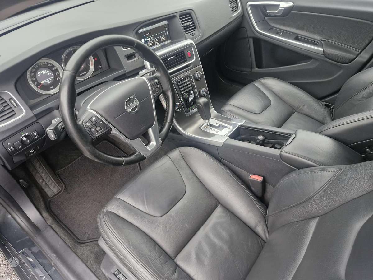 Volvo V60, 2.4 l., Универсал