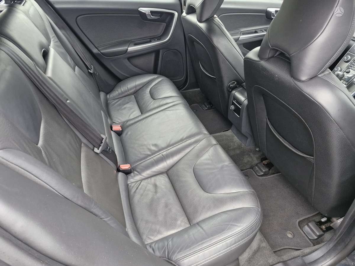 Volvo V60, 2.4 l., Универсал