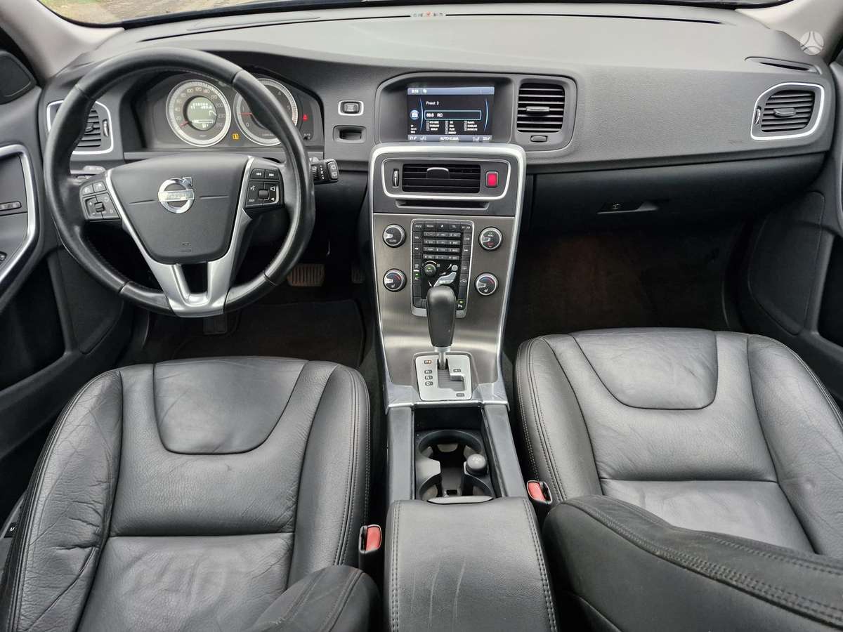 Volvo V60, 2.4 l., wagon