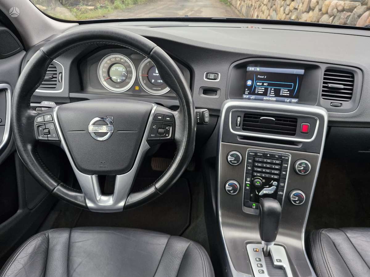 Volvo V60, 2.4 l., Универсал