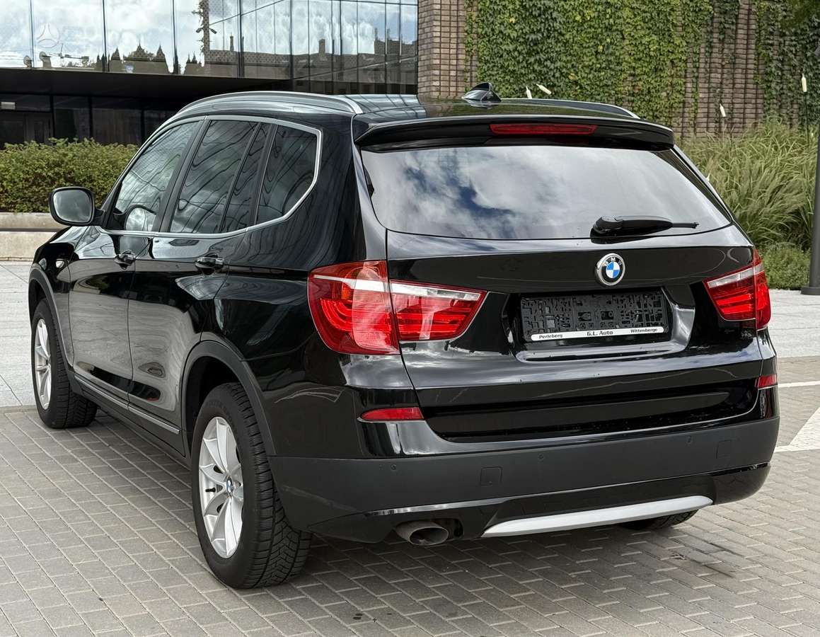 BMW X3, 2.0 l., off-road / crossover