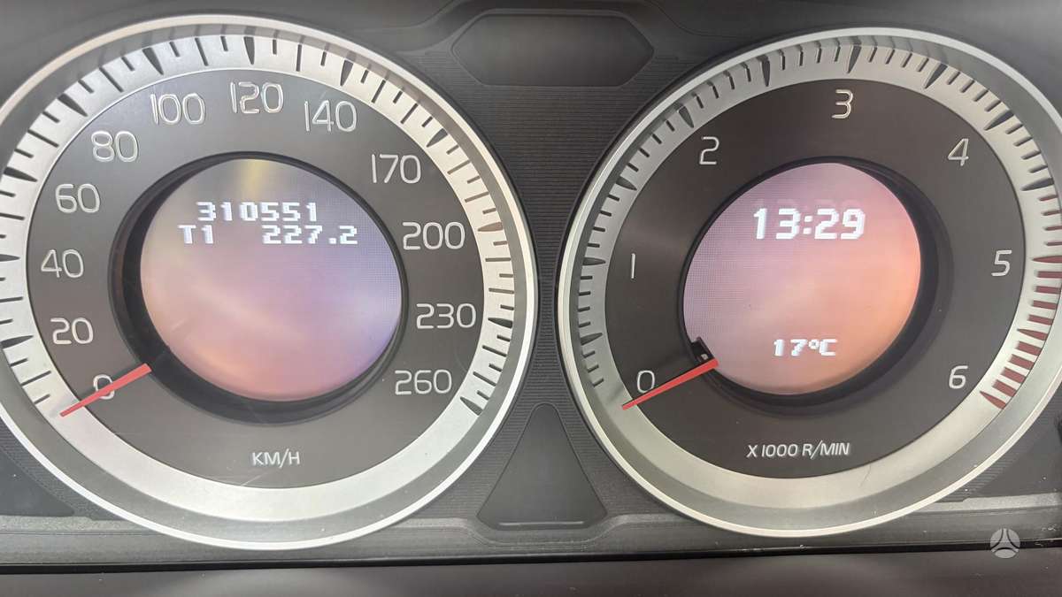 Volvo XC60 - 11