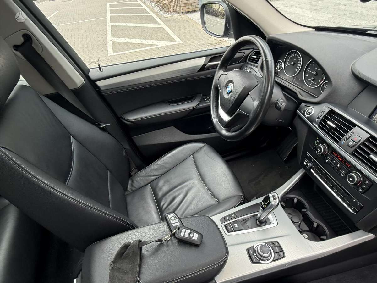 BMW X3, 2.0 l., Внедорожник / Кроссовер