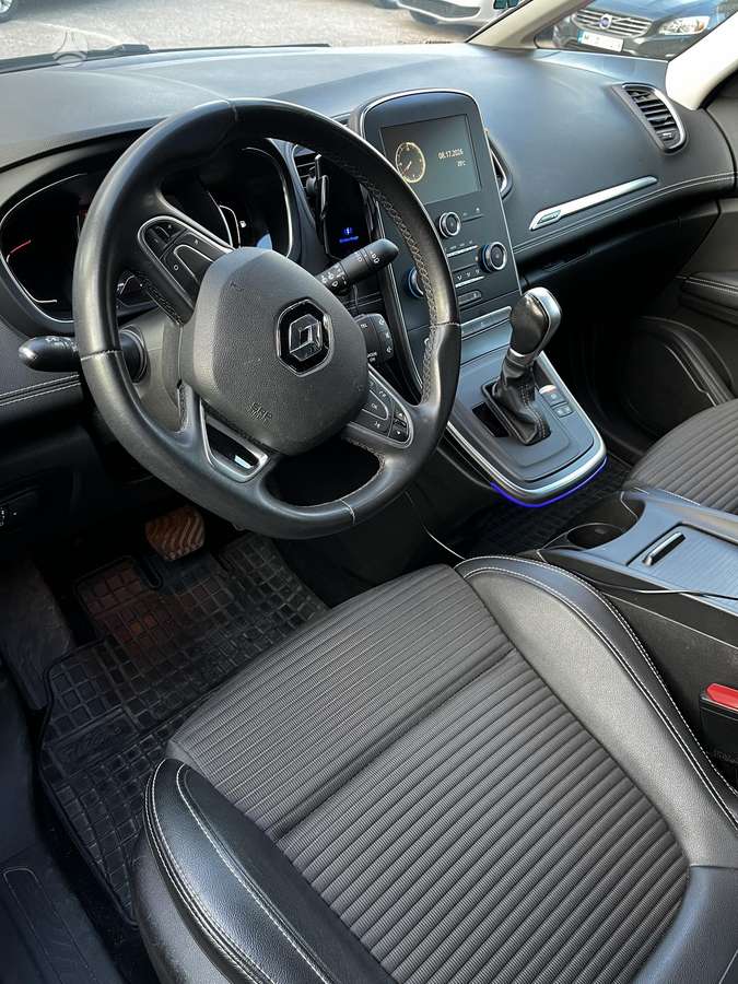 Renault Scenic - 8
