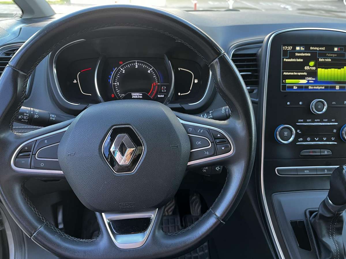 Renault Scenic - 11
