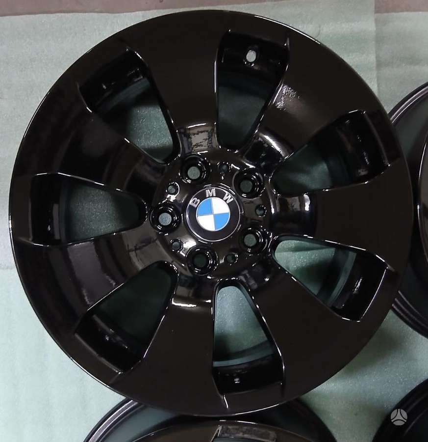 BMW, lengvojo lydinio, R17