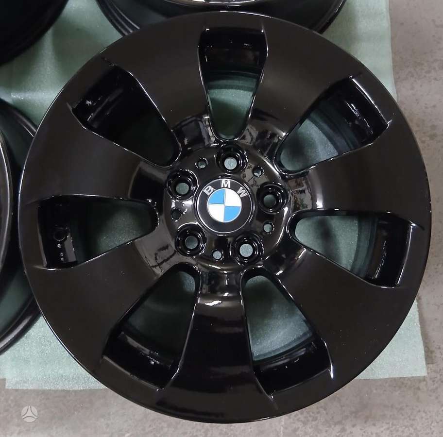 BMW, lengvojo lydinio, R17