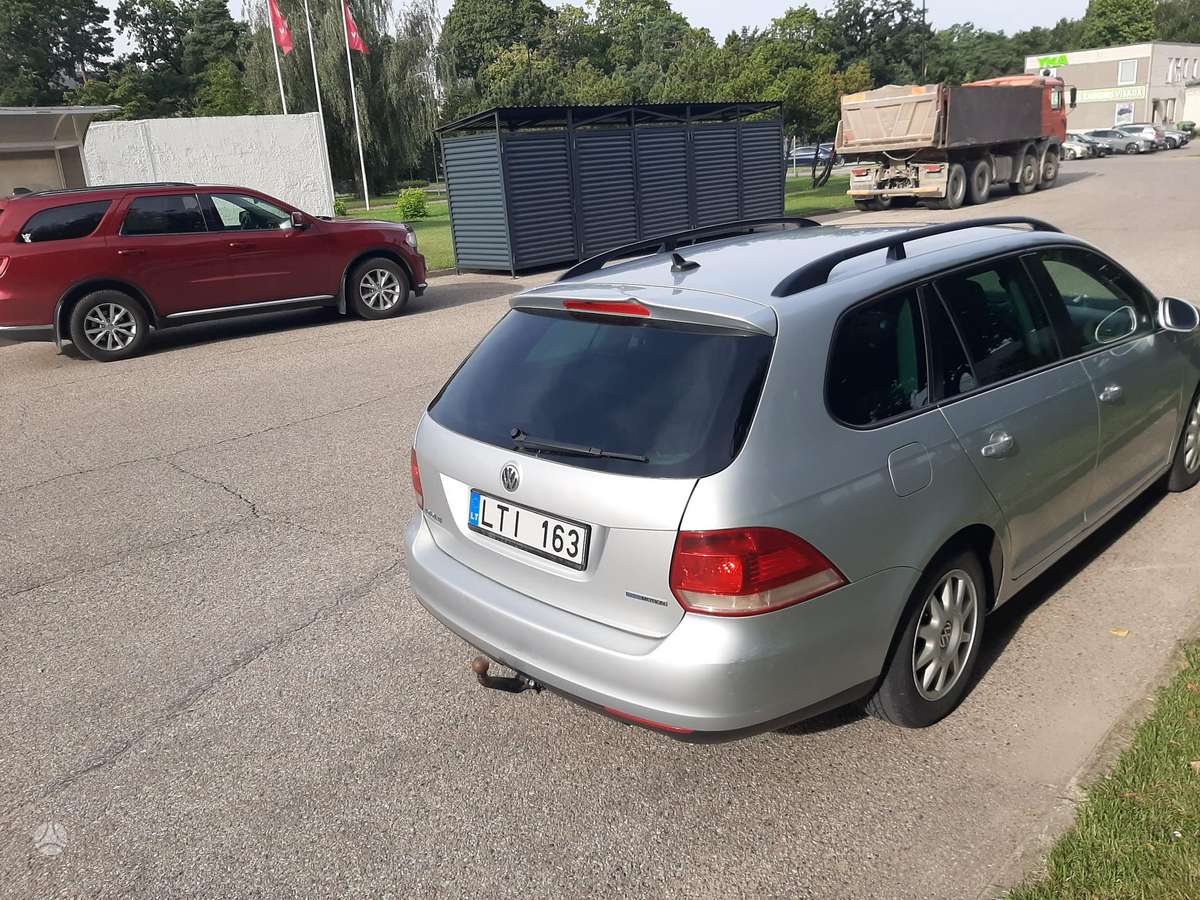 Volkswagen Golf - 3