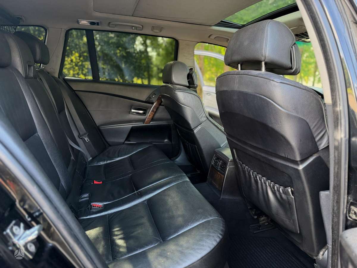 BMW 525, 2.5 l., universalas