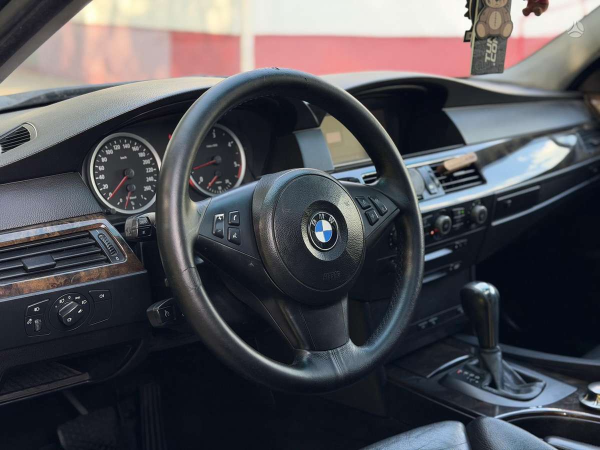 BMW 525, 2.5 l., Универсал