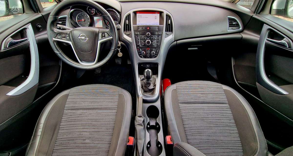 Opel Astra, 1.6 l., hatchback
