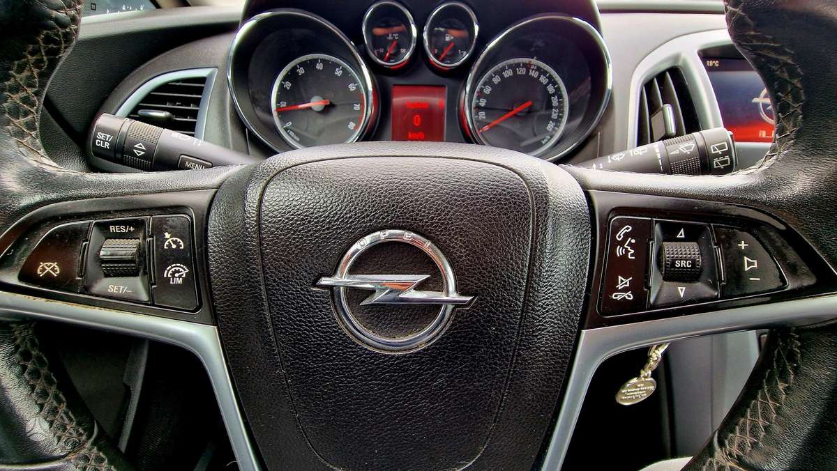 Opel Astra, 1.6 l., Хэтчбек