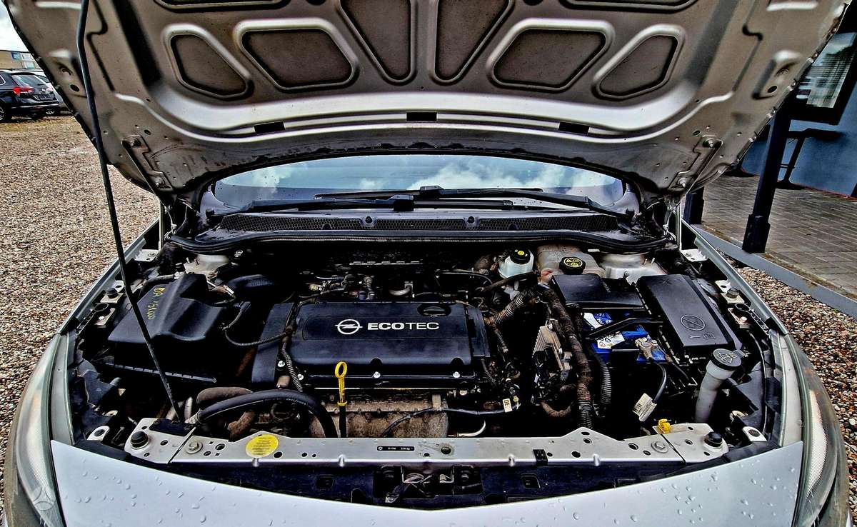 Opel Astra, 1.6 l., hatchback