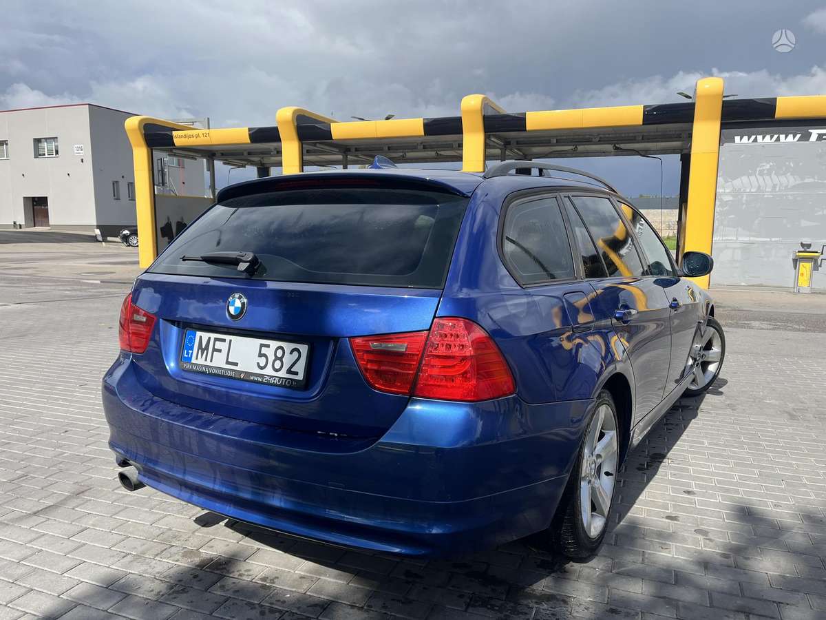 BMW 320, 2.0 l., wagon
