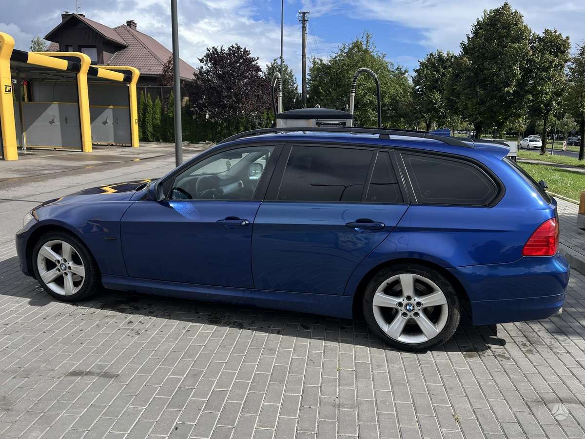BMW 320, 2.0 l., wagon