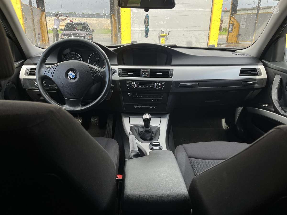 BMW 320, 2.0 l., wagon