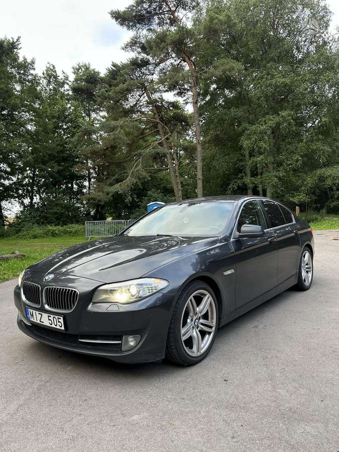BMW 520, 2.0 l., Седан