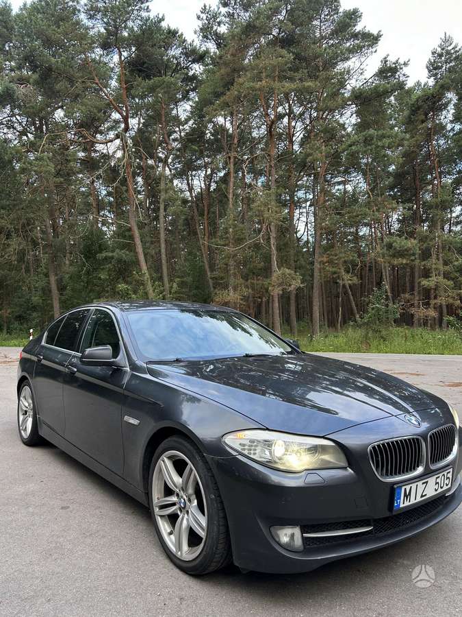 BMW 520, 2.0 l., Седан