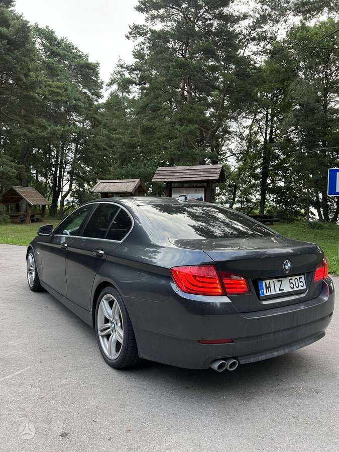 BMW 520, 2.0 l., Седан