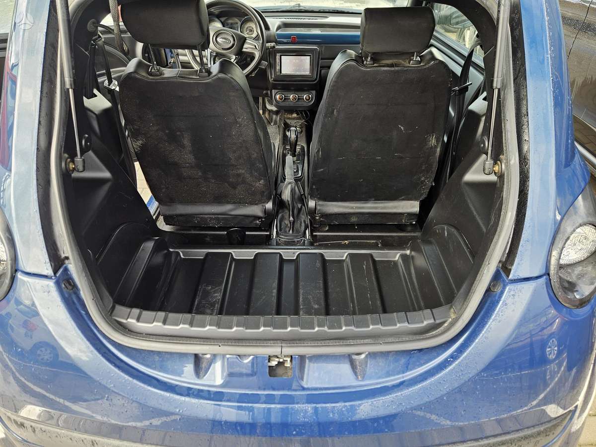 Microcar DUE, hečbekas