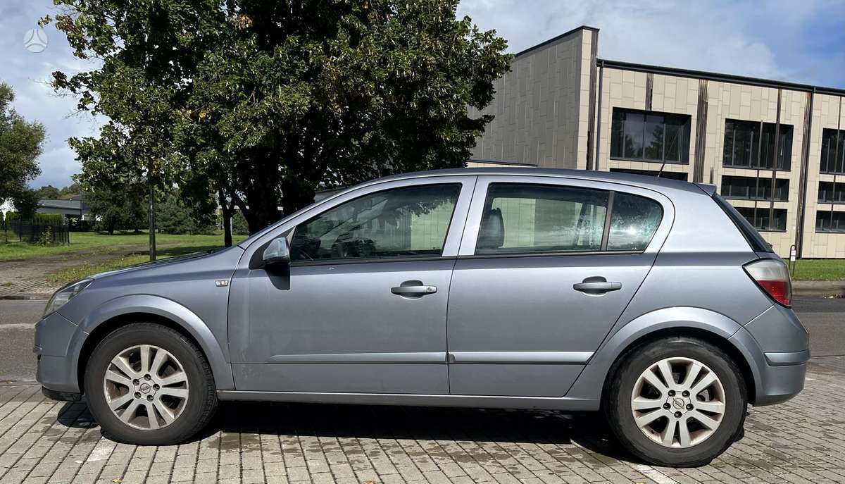 Opel Astra, 1.7 l., Хэтчбек