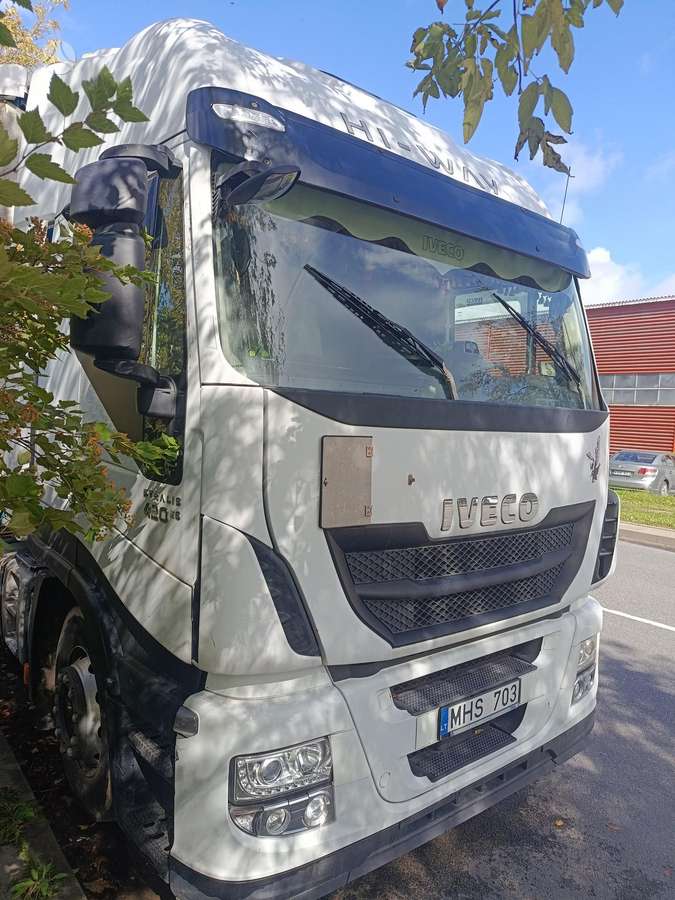 Iveco Stralis, 2 miegamosios vietos